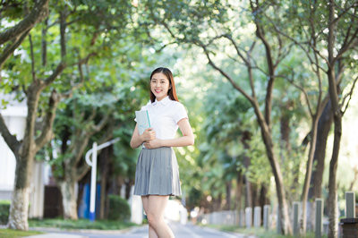 法國巴黎第十二大學國際碩士報考途徑是什么？