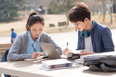2023年報(bào)考湖北大學(xué)在職研究生怎么報(bào)名？