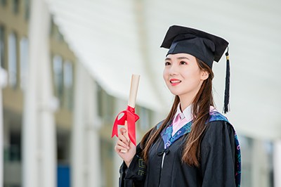 美國(guó)布魯克斯大學(xué)國(guó)際碩士免聯(lián)考MBA是全日制的嗎？