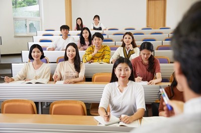 報考區(qū)域經(jīng)濟學(xué)在職研究生分?jǐn)?shù)線高嗎？
