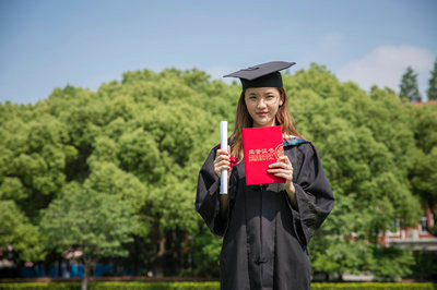 就讀中共黨史在職研究生論文答辯流程是什么？