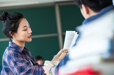 報考電子科技大學在職研究生條件高嗎？
