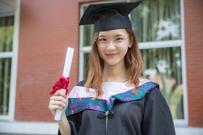 2023年報(bào)考華僑大學(xué)在職研究生錄取分?jǐn)?shù)線高嗎？