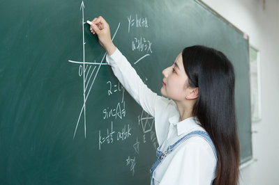 西安理工大學在職研究生一般在什么時候報考？
