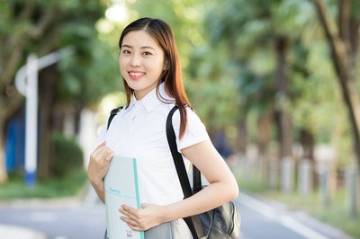 法國高等科學技術(shù)與經(jīng)濟（ISTEC）商業(yè)學院國際碩士申請條件是什么？