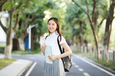 公務(wù)員報考在職研究生有什么優(yōu)勢？