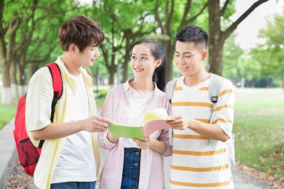 報讀新疆大學(xué)在職研究生可以選擇選擇哪些專業(yè)？