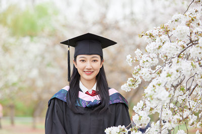 鄭州大學(xué)臨床醫(yī)學(xué)在職研究生報名流程是什么？