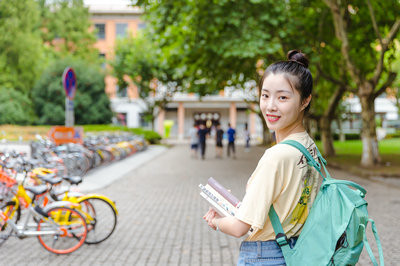 免聯(lián)考法國INSEEC高等商學院國際碩士報考途徑是什么？