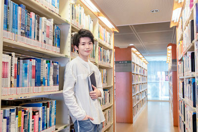 上海外國語大學(xué)在職研究生報考條件與要求是什么？