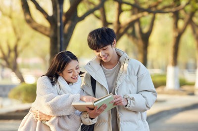 上海外國語大學(xué)在職研究生有什么優(yōu)勢?