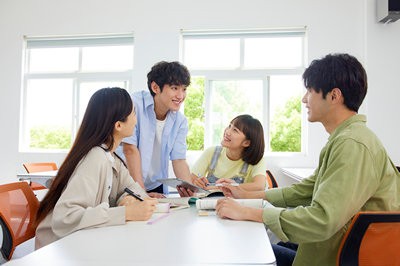 中央民族大學(xué)在職研究生考試科目有什么？