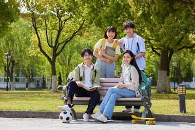 河北工業(yè)大學(xué)在職研究生學(xué)費(fèi)大概多少一年？