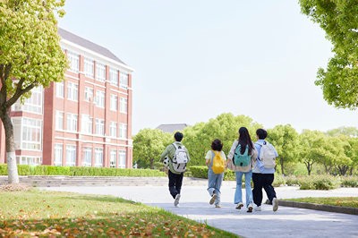 湖南大學在職研究生有什么優(yōu)勢?