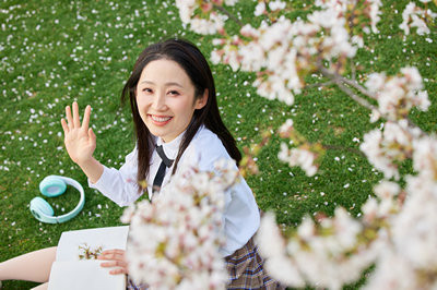 華東交通大學(xué)在職研究生學(xué)費(fèi)大概多少一年？