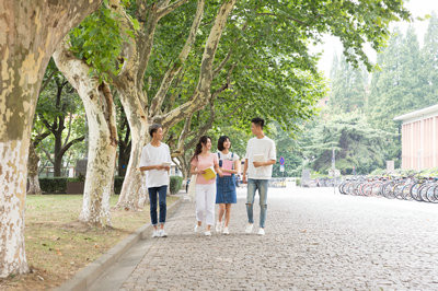 大專報考重慶大學(xué)在職研究生有畢業(yè)證嗎？
