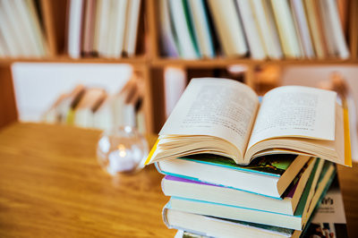 自考本科可以就讀天津工業(yè)大學(xué)在職研究生嗎？