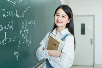 本科報考貴州師范大學(xué)在職研究生有工作年限的要求嗎？