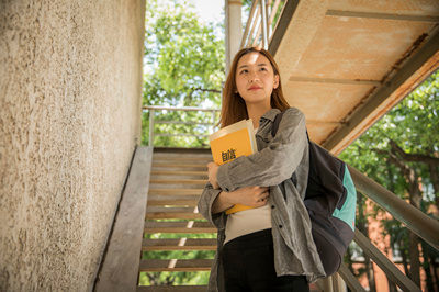 就讀西南政法大學在職研究生發(fā)展前景如何？