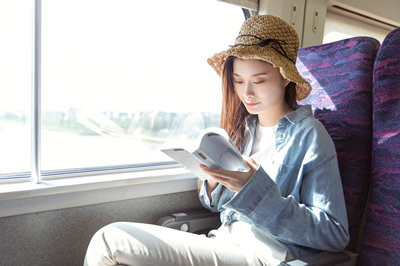 湖南大學(xué)在職研究生考試時間和全日制一樣嗎？