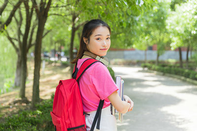 自考本科可以就讀西藏大學在職研究生嗎？