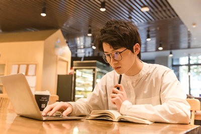 大專報(bào)考沈陽(yáng)師范大學(xué)在職研究生有畢業(yè)證嗎？