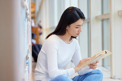 華東交通大學(xué)在職研究生考試時(shí)間和全日制一樣嗎？