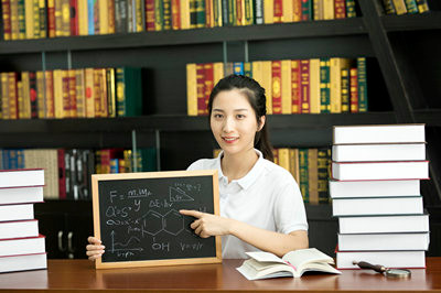 就讀華東政法大學(xué)在職研究生發(fā)展前景如何？