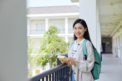 哈爾濱工業(yè)大學(xué)在職研究生的報(bào)考途徑是什么？