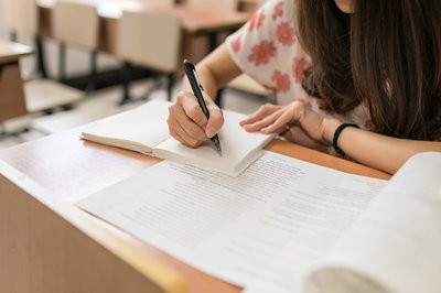 就讀中國政法大學(xué)在職研究生發(fā)展前景如何？