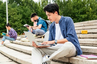 2024年中國傳媒大學(xué)在職研究生有哪些熱門專業(yè)？