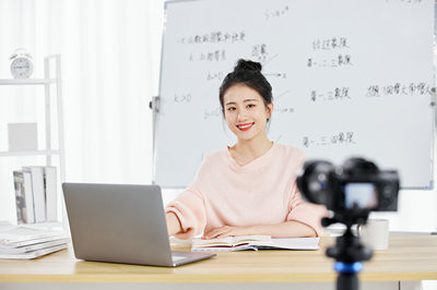 報(bào)考福州大學(xué)在職研究生對(duì)年齡有限制嗎？