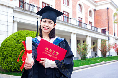 就讀四川大學(xué)在職研究生發(fā)展前景如何？