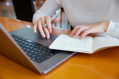 成都理工大學(xué)在職研究生和全日制區(qū)別是什么？