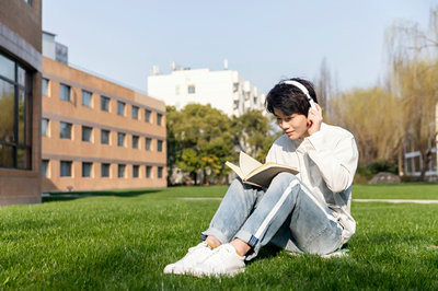 河北經貿大學在職研究生考試科目有哪些？