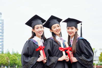 報考陜西科技大學在職研究生對年齡有限制嗎？