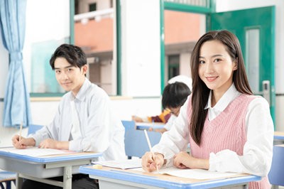 廣州大學(xué)非全日制研究生招生專業(yè)及學(xué)制學(xué)費一覽表2024