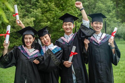 中南民族大學(xué)在職研究生和全日制區(qū)別是什么？