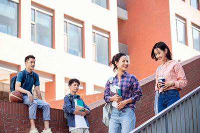 2024江漢大學(xué)在職研究生報考途徑有哪些？