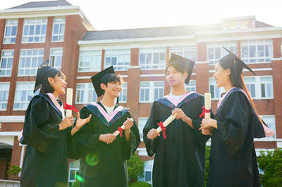 2024年云南財經(jīng)大學在職研究生有雙證嗎？