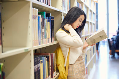 西南民族大學(xué)非全日制研究生考試科目是什么？
