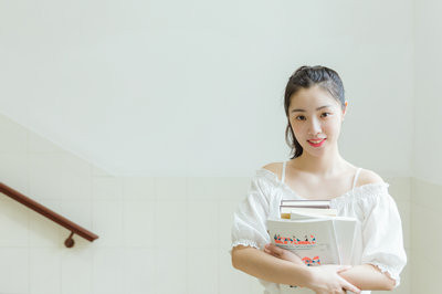 報考上海師范大學(xué)在職研究生對年齡有限制嗎？