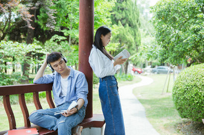 2024常州大學(xué)在職研究生和全日制有什么不同？