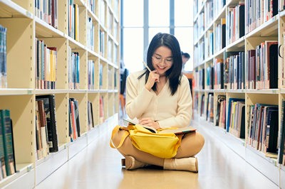 河北大學(xué)在職研究生考試科目難度大嗎？