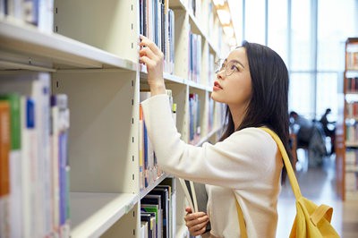 江西科技師范大學(xué)在職研究生考試時(shí)間和全日制一樣嗎？