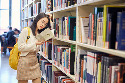 上海師范大學(xué)在職研究生考試科目難度大嗎？