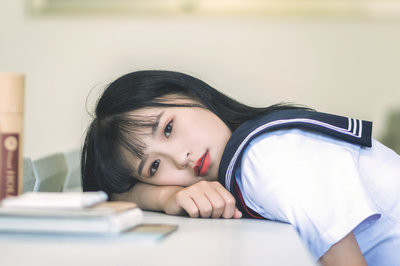 對(duì)外經(jīng)濟(jì)貿(mào)易大學(xué)在職研究生考試難度大不大？