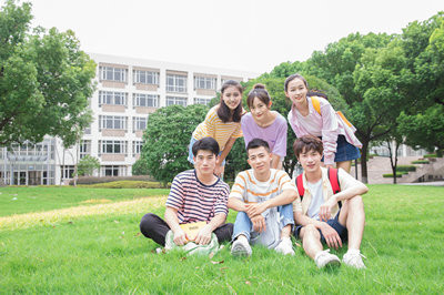 哈爾濱工業(yè)大學在職研究生通過率如何？