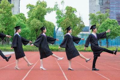 西南財(cái)經(jīng)大學(xué)非全日制研究生發(fā)展前景如何？