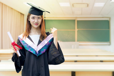 中國傳媒大學(xué)在職研究生和全日制研究生的區(qū)別！